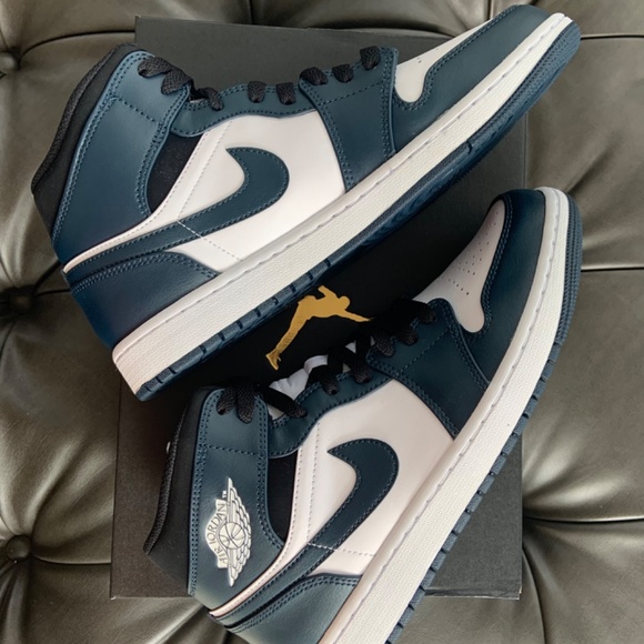 S O L D — 🔹🔹 Jordan 1 MID ‘Armory Navy’ / MENS 9.5 - Picture 4 of 4